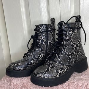 Snake combat boots